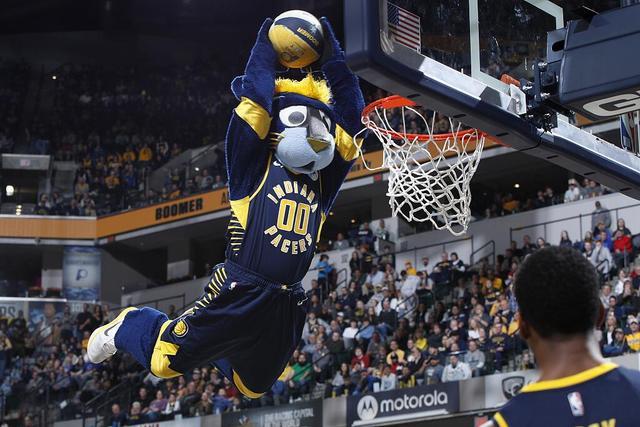 约基奇23+17+15掘金大胜老鹰 国王逆转胜76人